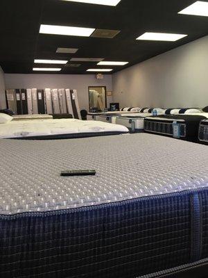 Simmons, SERTA, spring air, Corsicana, Sleeptronic !!! 40% TO 80% OFF !!
