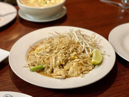 Chicken Pad Thai