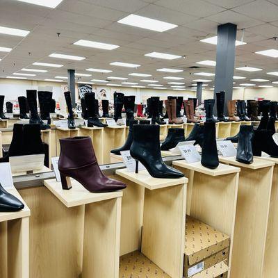 DSW Designer Shoe Warehouse