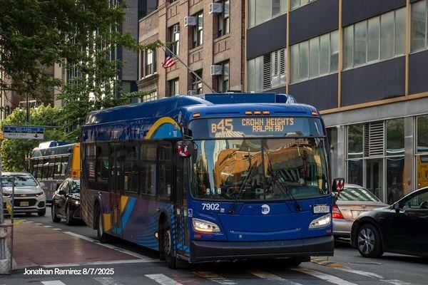 B45 Bus (Roosevelt Avenue & 68th Street)