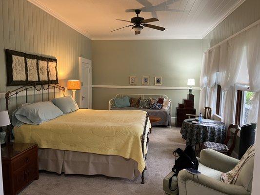 Old Hawaiian Bed & Breakfast