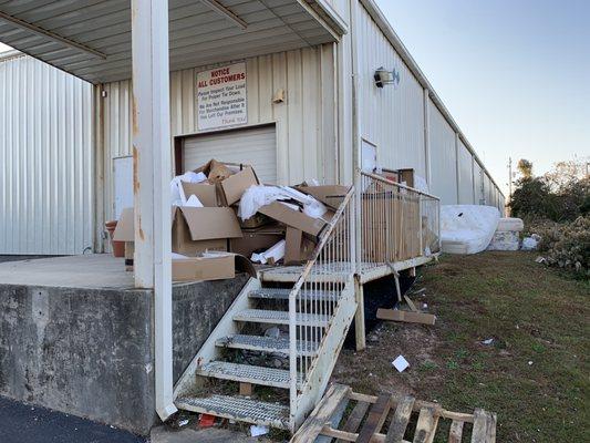 Hank's Fine Furniture