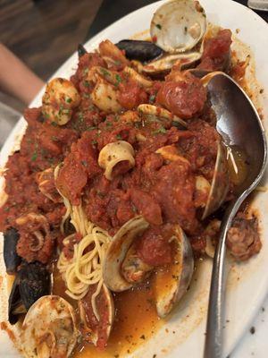 Claras Seafood Special