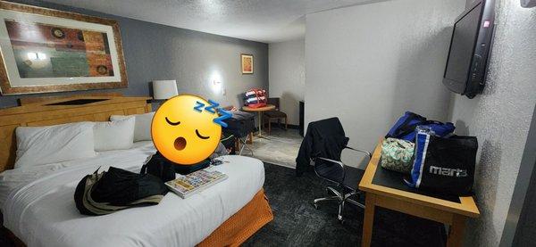 Just blocking out faces... I forgot to take a photo of the empty room.