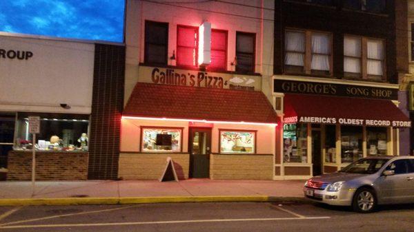 Gallinas Pizza & Restaurant