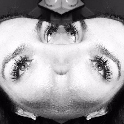 Who doesn't love an amazing set of classic eyelash extensions!?