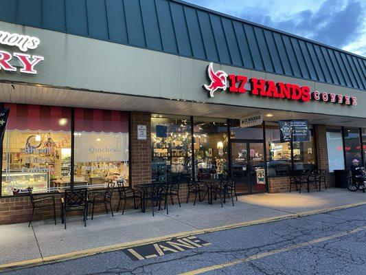 17 Hands Coffee