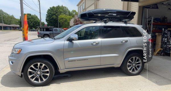 New Thule roof rack with Motion XT XL cargo box.