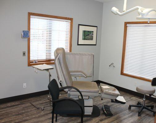 Foot and Ankle Specialists of West Michigan Plainfield Office Exam Room