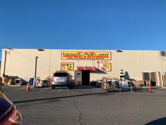 ETS Equihua Thrift Shop