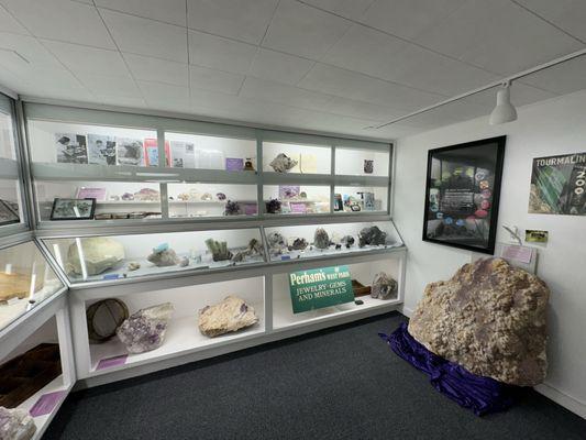 Leighton’s of West Paris