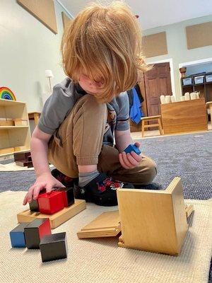 Mountian Pathways Montessori School