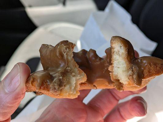 @endoedibles on Instagram 10/03/25 Maple Old Fashioned Donut