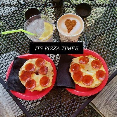 Pizza Bagel and latte, lemonade.