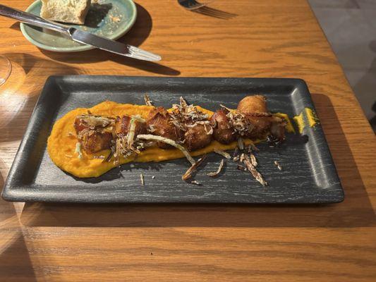 Bacon wrapped scallops