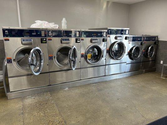 First Street Wash N DRY