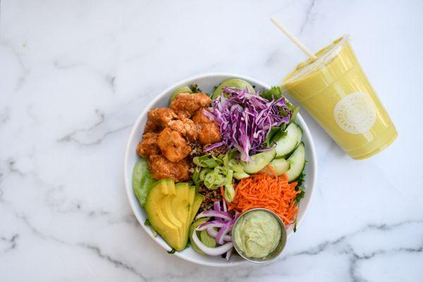 Buffalo Cauliflower Bowl and Piñacado Smoothie
