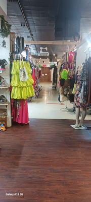 The indoor shopping center is open from Monday to Saturday 9:00am-5:00pm, with fixed booths for the vendors to sell a variety of Items.