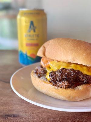 Smash burger with nice N/A beer option!