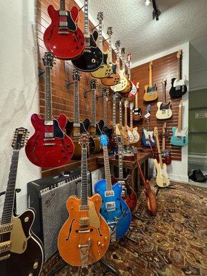 Redwoods Vintage Guitars