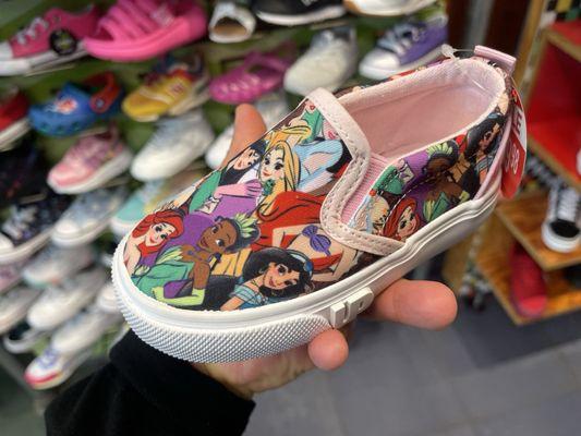 Journeys Kidz