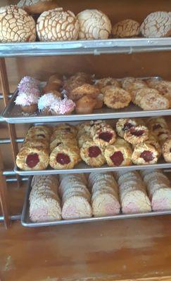Los Magueyes Bakery