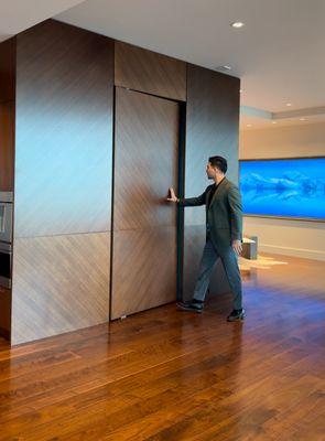 Wahid Noori - Realogic's Sothebys International Realty