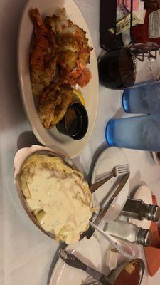 Domenic's Rose Villa Restaurant