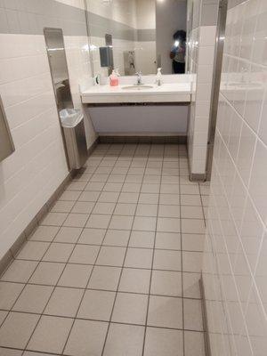 Lee and Tee United Flooring and Cleaning Service