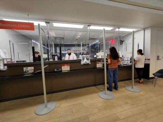 4 tellers open. Only 2 working ...... nice .......