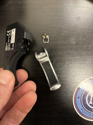 Remote works. Claps broken. No fix offered by Sena.