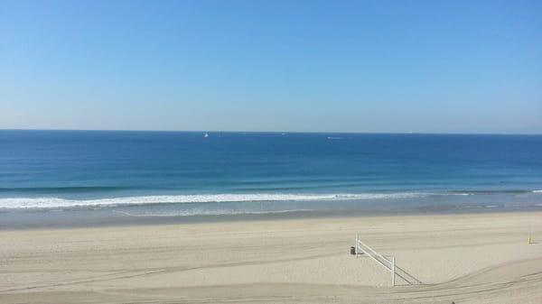 Get to see the beach either before or right after the meeting.
Not bad.