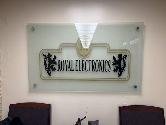 Royal Electronics - Distributor Of Video Games