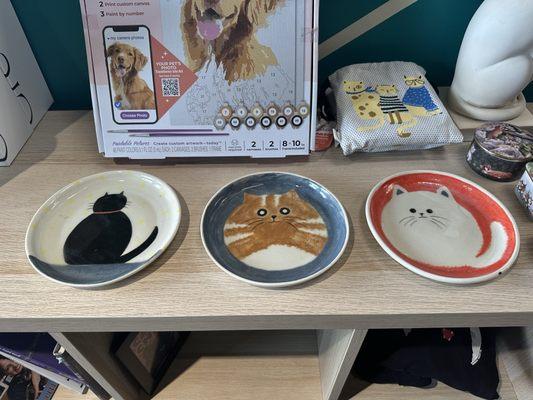 Turquoise Teapot and Cat Cafe