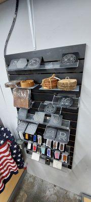 Wooden placards, stone, slate, and polymer items that can be laser engraved