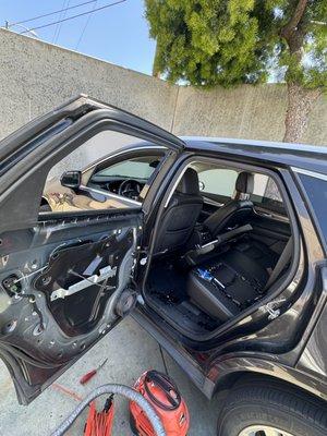 Door glass replacement