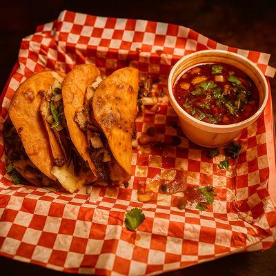 Chivis Tacos Quesabirria