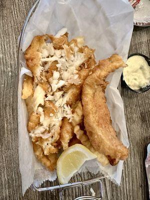 Lefty’s Oyster & Seafood Bar