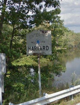 Entering Harvard on West Main St from Shirley.