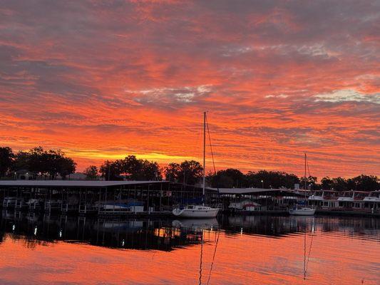 Port of Kimberling Marina & Resort