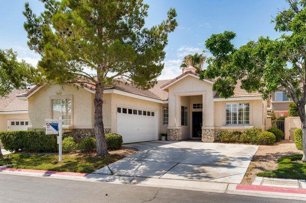 **JUST SOLD** Summerlin Townhome