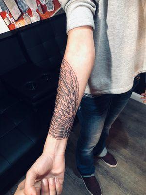 by artist taylor
instagram: thuyhau_artist
txt: 669 264 9187