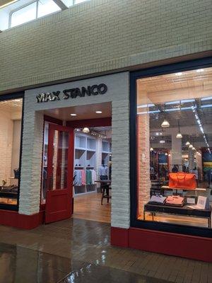 Italy continues to come to Dallas with the opening of Max Stanco North Park!