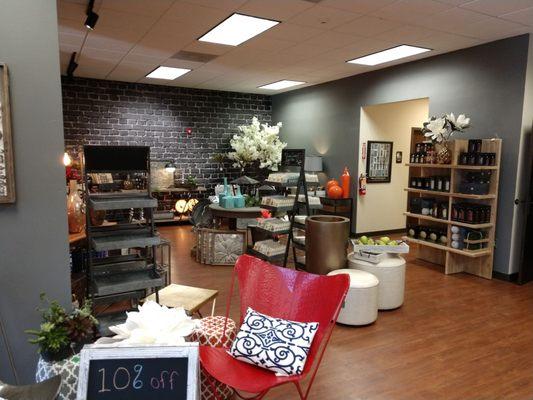 Decor Builders Hardware