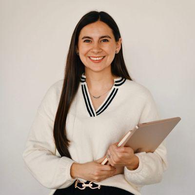 Hi! I'm Alyssa, a licensed therapist with Grace Point Therapy PLLC.