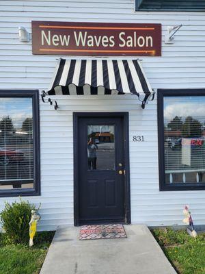 New Waves Salon
