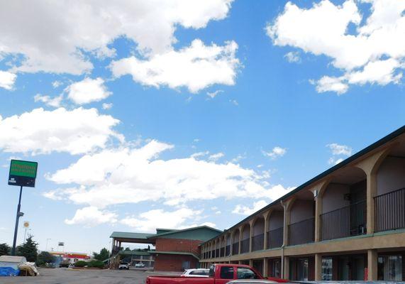 Trinidad Inn & Suites