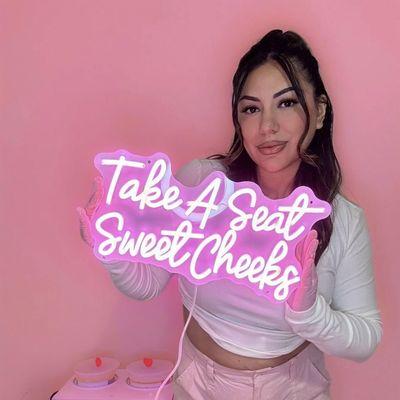 Hello there! I'm Athena! Sonoma County's Esthetician.