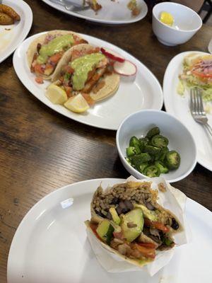 El Rinconcito de Los Sabores Restaurant & Deli