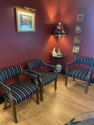 Pam's Furniture Uplift